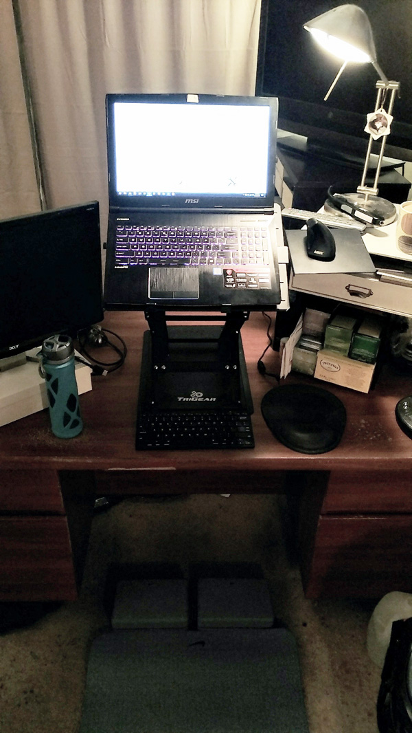 Standing desk using a laptop stand